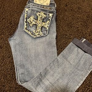 Miss Me cropped pants